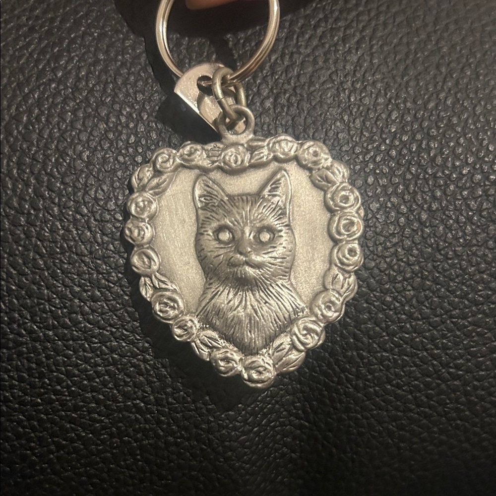 Silver Cat Heart Keychain